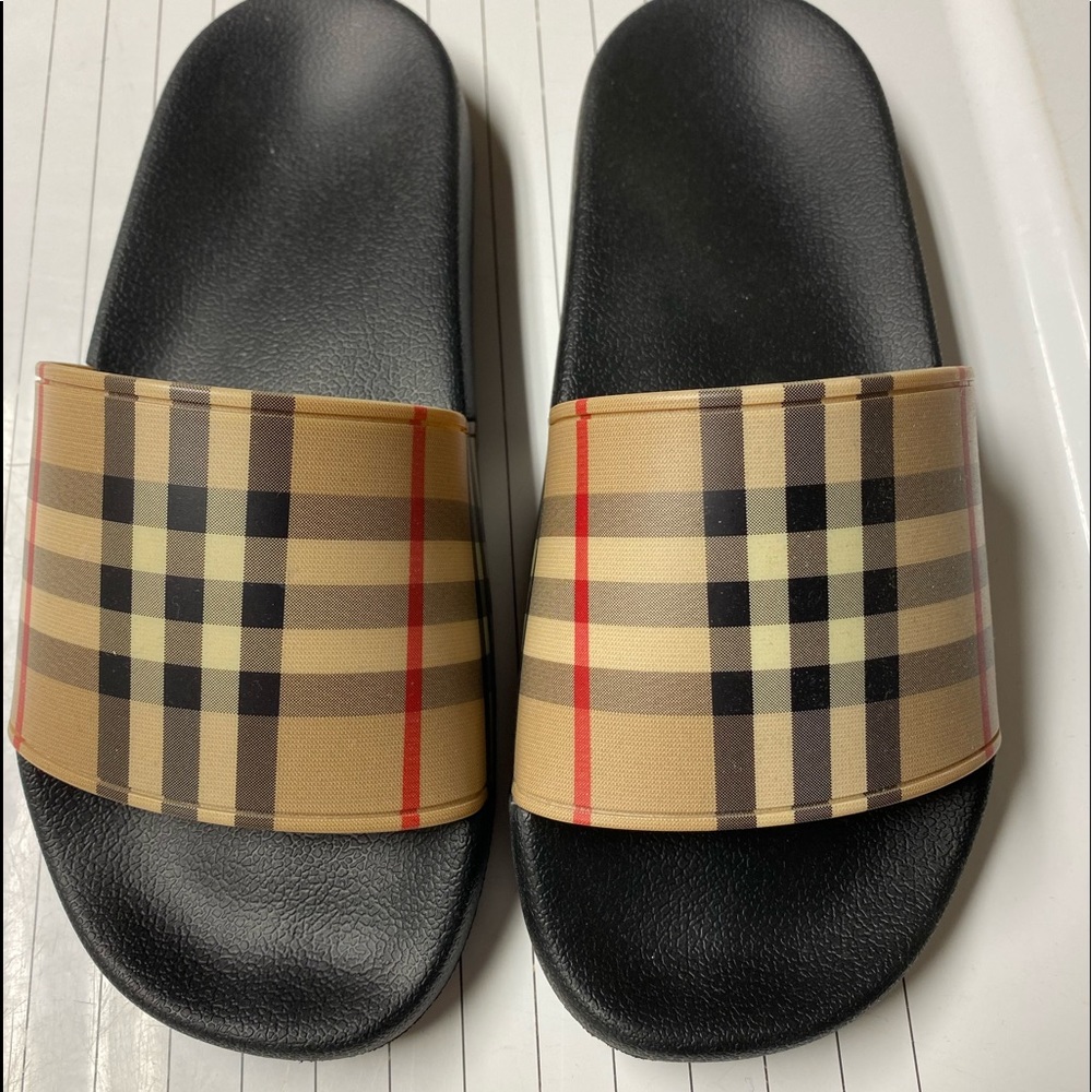 Burberry slides